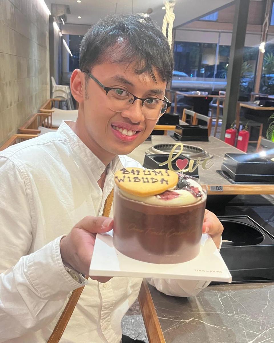anak Hanung Bramantyo wisuda (instagram.com/hanungbramantyo)