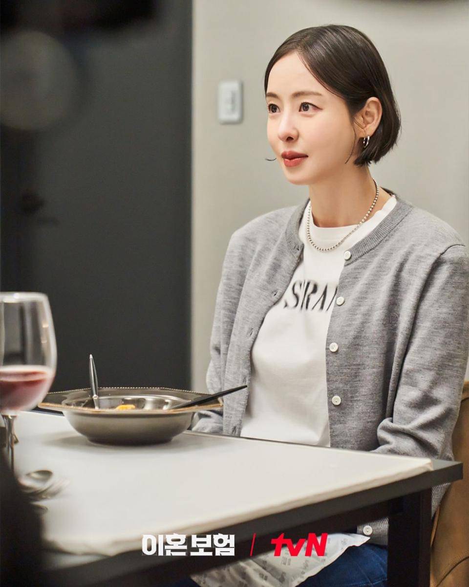 Still cut drama The Divorce Insurance (instagram.com/tvn_drama)