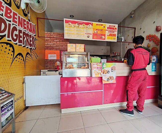 Ayam Geprek Hara UMS, Sukoharjo (google.com/maps/Guntur Setyawan gorust)