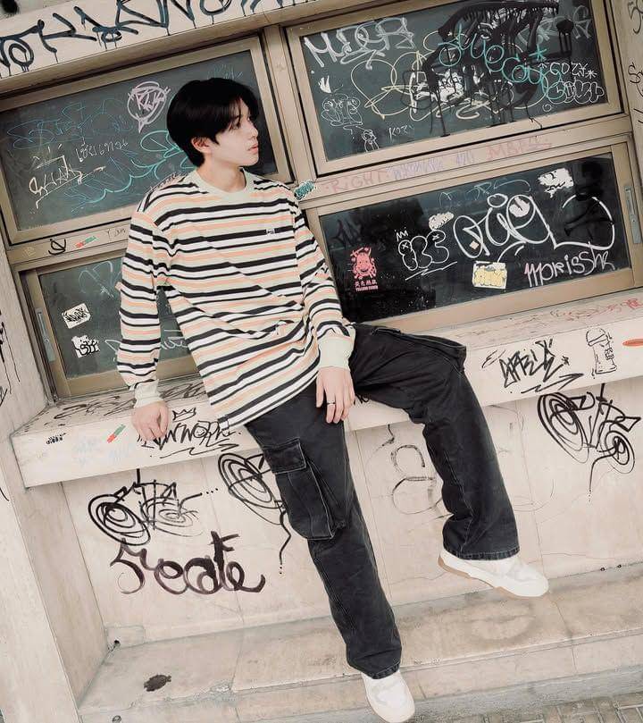 styling celana cargo ala Chokun Puttipong (instagram.com/chokunz_jkz)