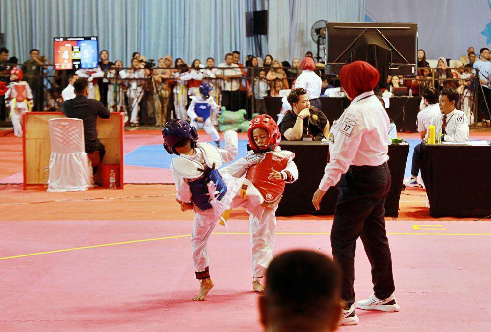 Pembukaan Kejuaraan Nasional Taekwondo Piala Gubernur Lampung. (Dok. Pemprov Lampung).
