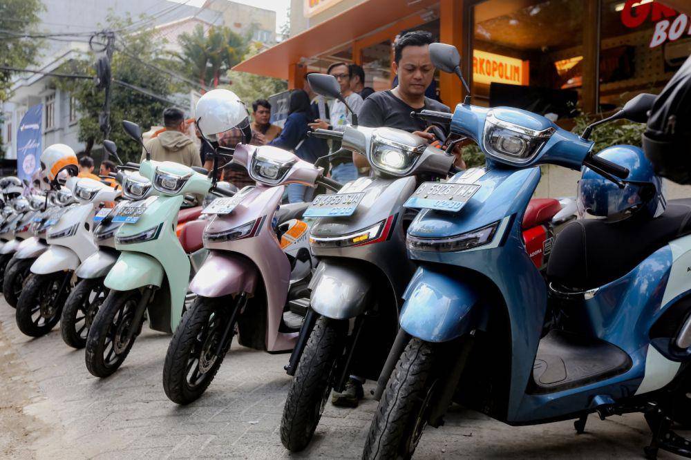 Menjadi wadah untuk berinteraksi antar pengguna (Indomobil)
