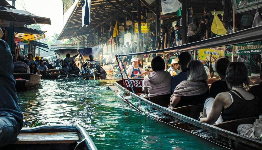 5 Destinasi Pasar Terapung Paling Unik di Dunia, Ada dari Indonesia
