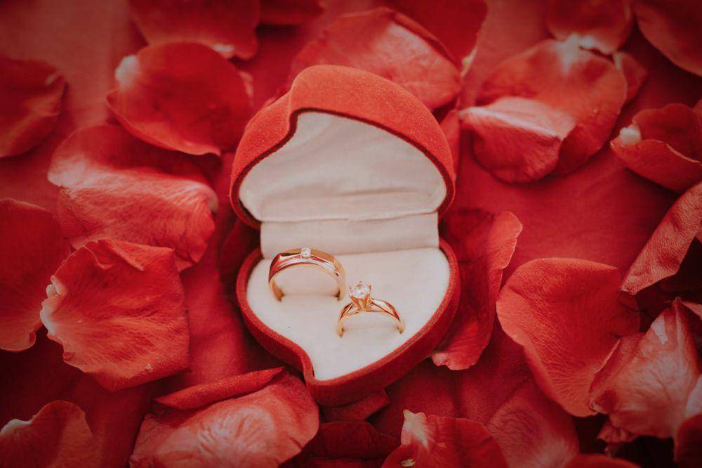 ilustrasi cincin (pexels.com/HONG SON)