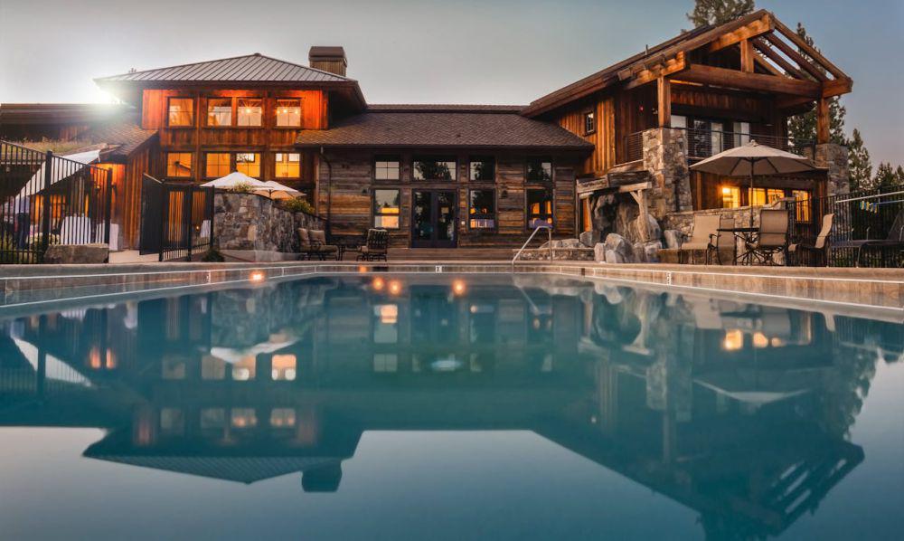 ilustrasi villa (pexels.com/Chris Goodwin)