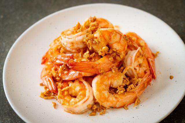 5 Bumbu Udang Goreng yang Hasilkan Rasa Gurih, Simpel tapi Nampol!