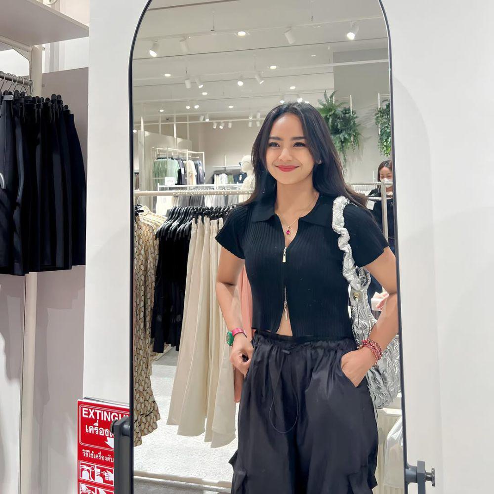 Ayu Puspa (instagram.com/hallopuspa_)