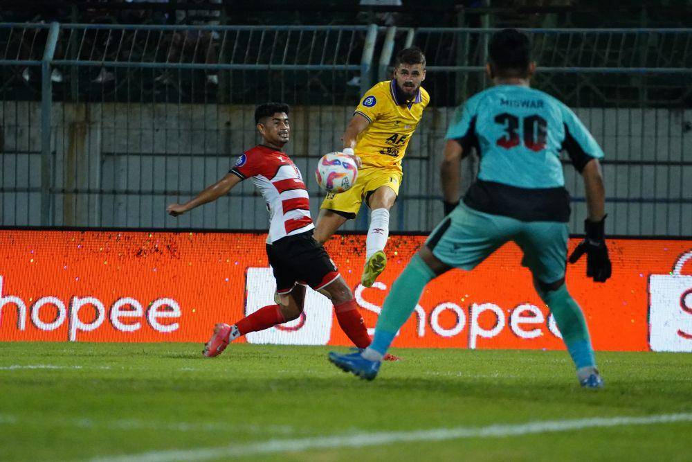 Pemain Persik Kediri saat melawan Madura United. IDN Times/ istimewa
