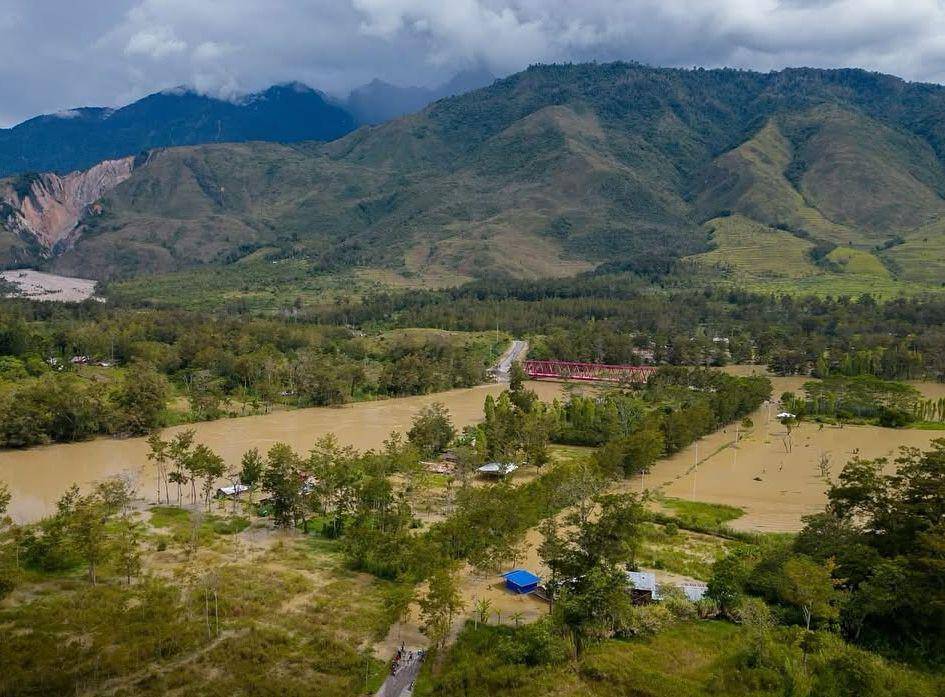 Kondisi banjir di Kabupaten Jayawijaya, Provinsi Papua Pegunungan, pada Sabtu (26/4). Sumber foto BPBD Kab Jayawijaya