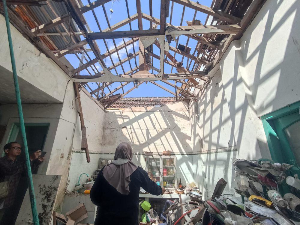 Tabung LPG 12 Kg Meledak, Hancurkan Rumah Nenek di Blitar