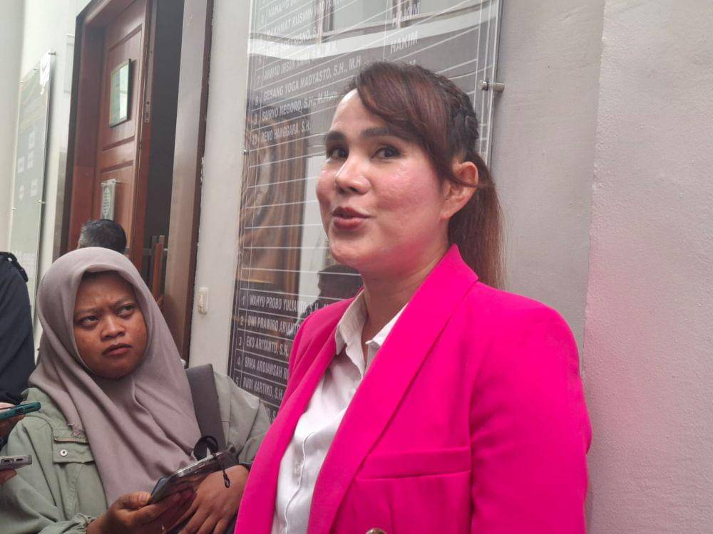 Isa Zega saat menjalani sidang di PN Kepanjen. (IDN Times/Rizal Adhi Pratama)