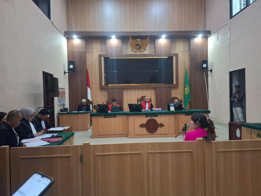 Isa Zega saat menjalani sidang di PN Kepanjen. (IDN Times/Rizal Adhi Pratama)