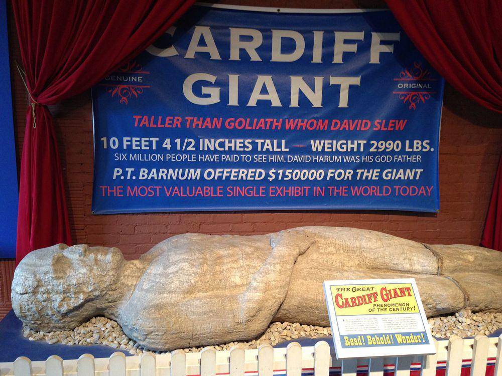 Cardiff Giant (commons.wikimedia.org/Martin Lewison)