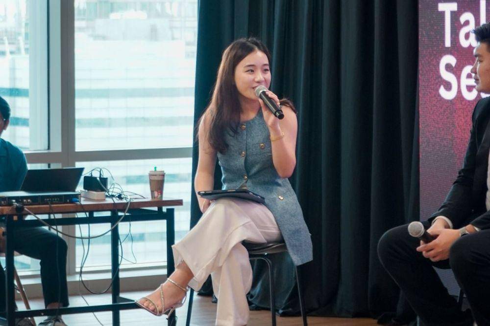 Richelle Sunjoto (linkedin.com/Richelle S.)