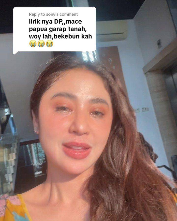 Dewi Perssik (instagram.com/dewiperssik9)