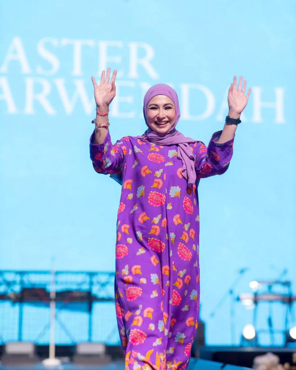 artis jadi muse daster Sarwendah (Instagram.com/sarwendah29)