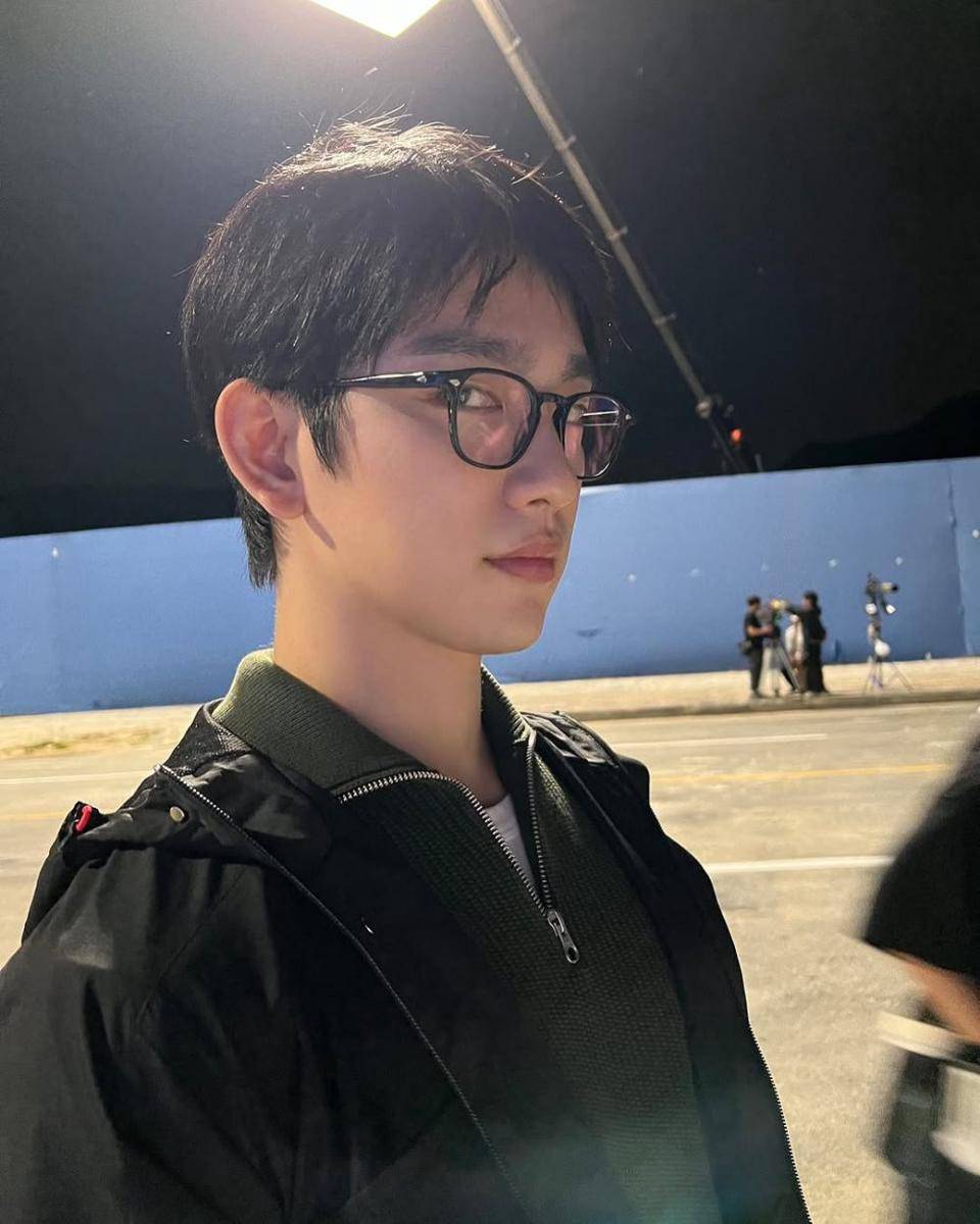 potret Jin Young (instagram.com/jinyoung_0922jy)