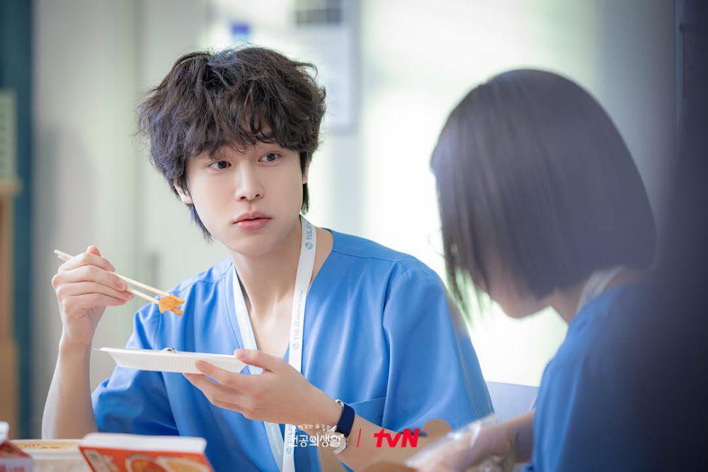 4 Julukan yang Cocok untuk Um Jae Il dalam Drakor Resident Playbook