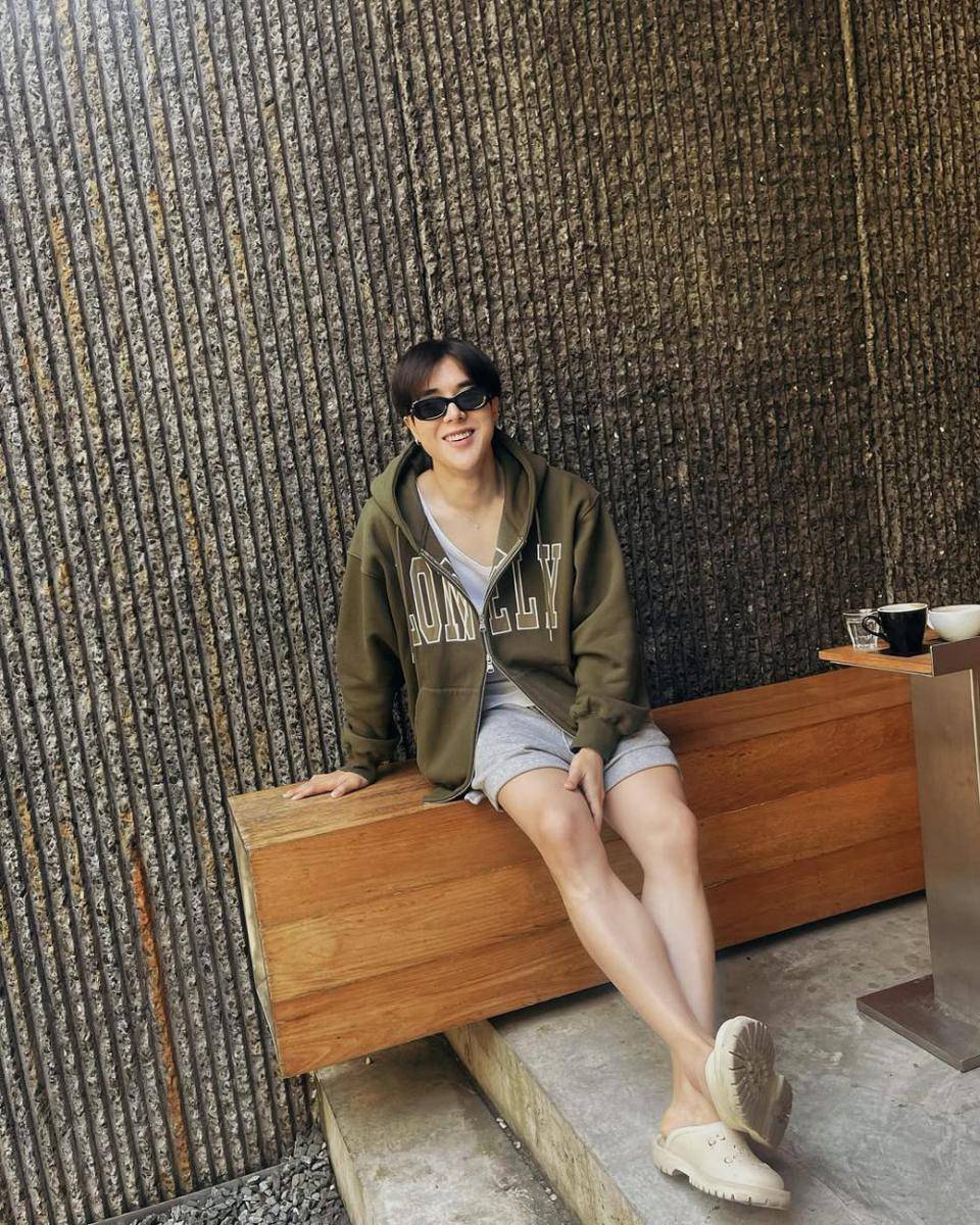 summer outfit ala Arm Weerayut (instagram.com/arm_wc)