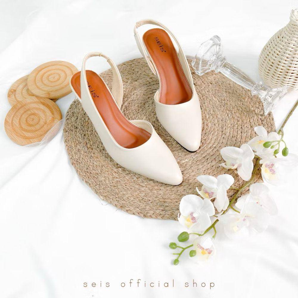 potret ide strap heels nuansa beige (shopee.com/Seis Official Shop)