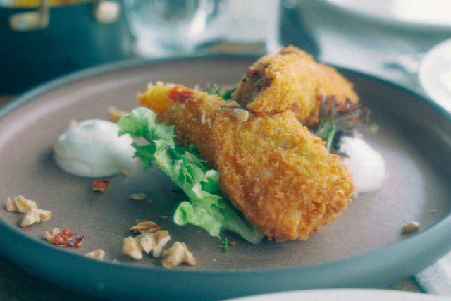 risol isi keju mozzarella (pexels.com/Eliza Ari)