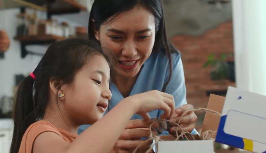 ilustrasi siswa mendapatkan tool kit dari SMM (youtube.com/Sekolah Murid Merdeka)