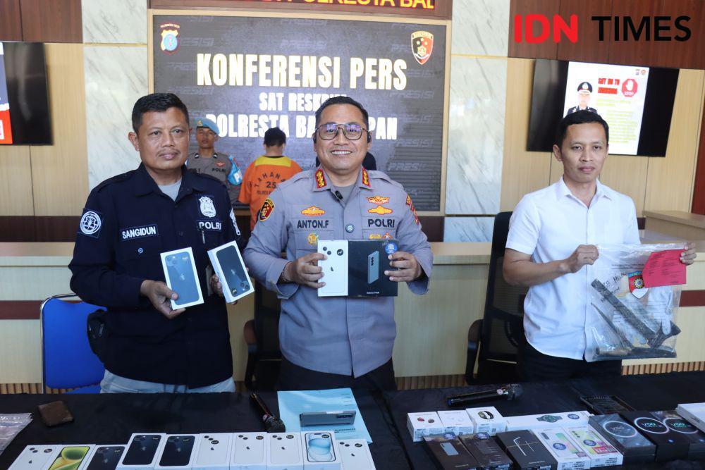 Berpura-pura Jadi Pelanggan, Pria di Balikpapan Gasak 31 HP