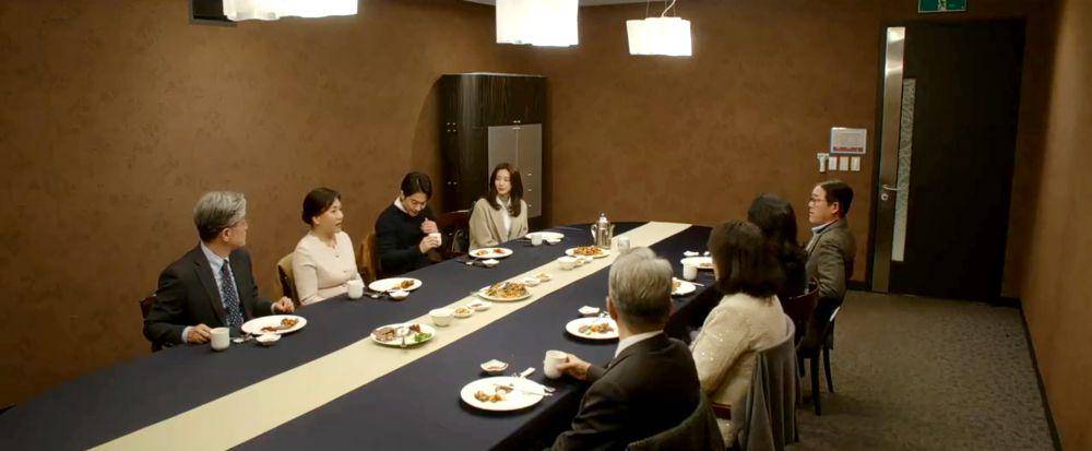 Cuplikan drama The Divorce Insurance (dok. tvN/The Divorce Insurance)