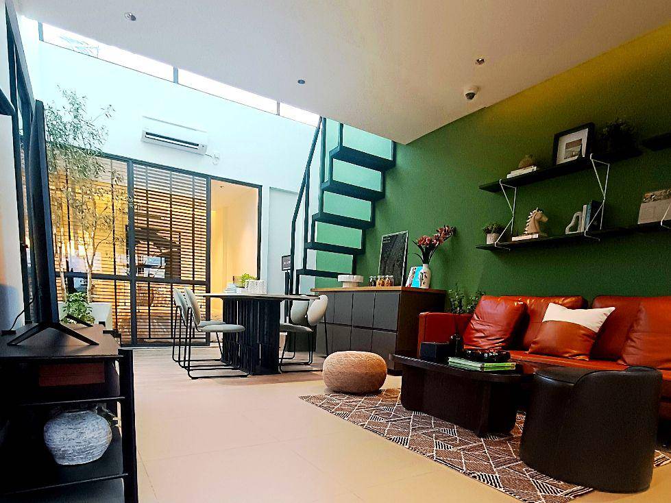 potret rumah dengan konsep open space dan terdapat sky light (dok.pribadi/Afifah Amalia Dewi)