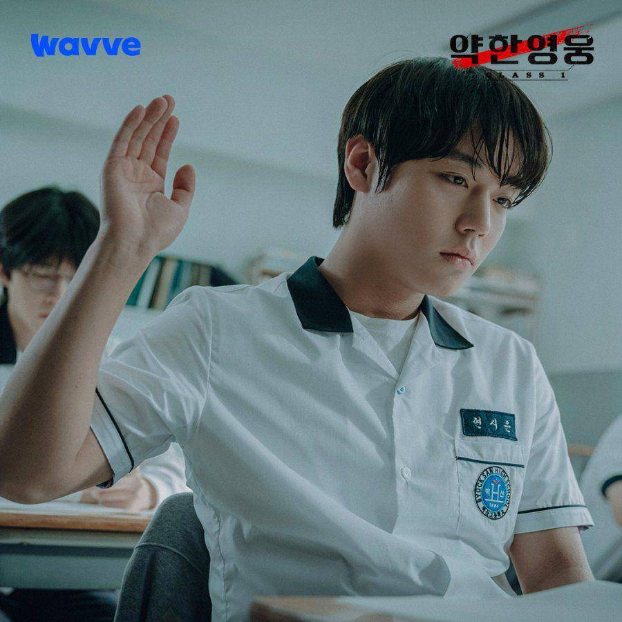 Yeon Si Eun (Park Ji Hoon) di Weak Hero Class 1 (instagram.com/wavve.official)