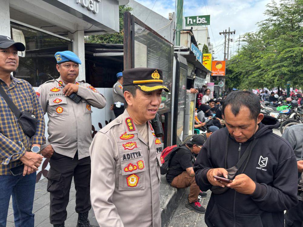 1.000 lebih Polisi Berjaga Amankan Aksi Hari Buruh di Jogja