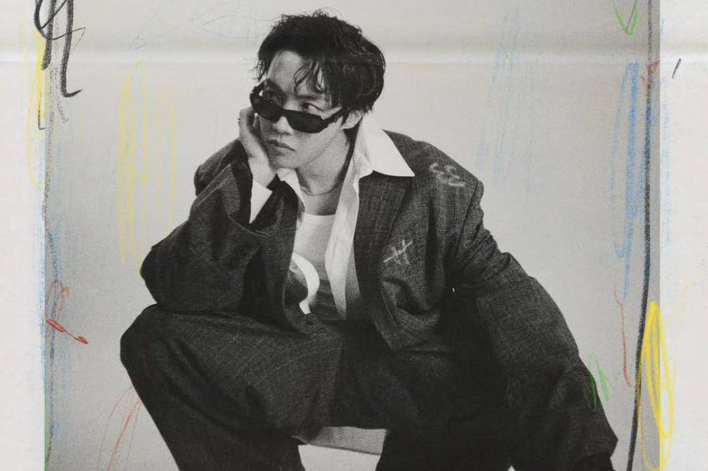 potret J-Hope BTS untuk digital single MONA LISA (instagram.com/bts.bighitofficial)