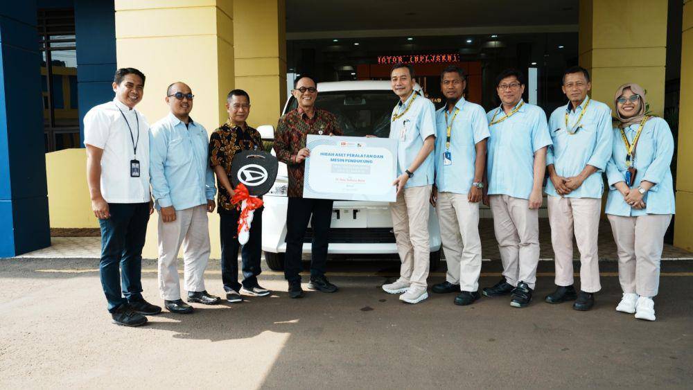 Daihatsu Donasikan Gran Max ke Kementerian Perhubungan RI
