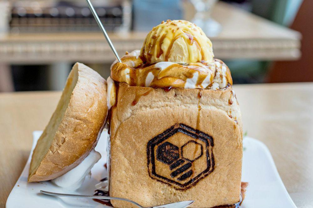 ilustrasi shibuya honey toast (pexels.com/Amelia Hallsworth)