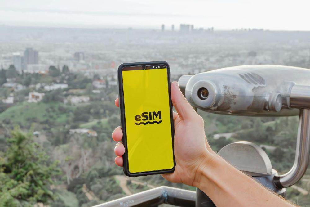 ilustrasi eSIM (pexels.com/Jacob)