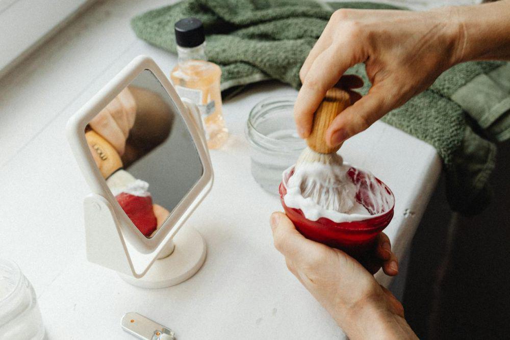 5 Langkah Menggunakan Shaving Cream untuk Cukur Bulu Ketiak Pria