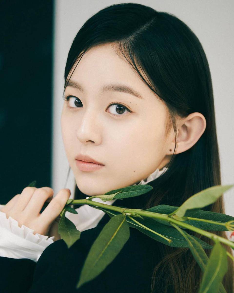 Park Ji Hu (instagram.com/03_hu)