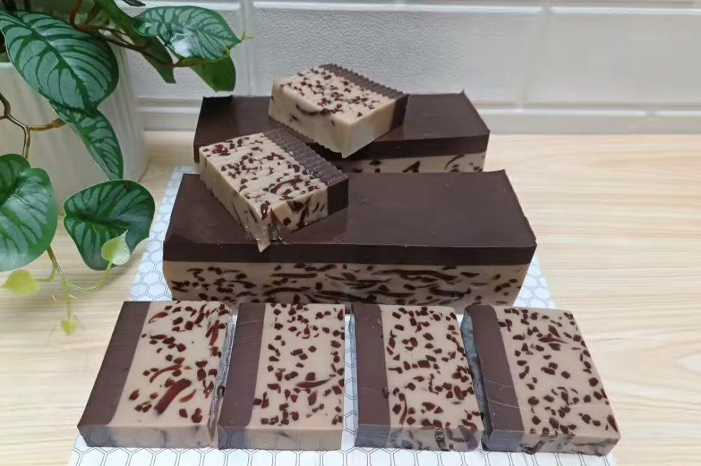 Resep Puding Cappuccino Lapis Cokelat yang Lembut dan Wangi