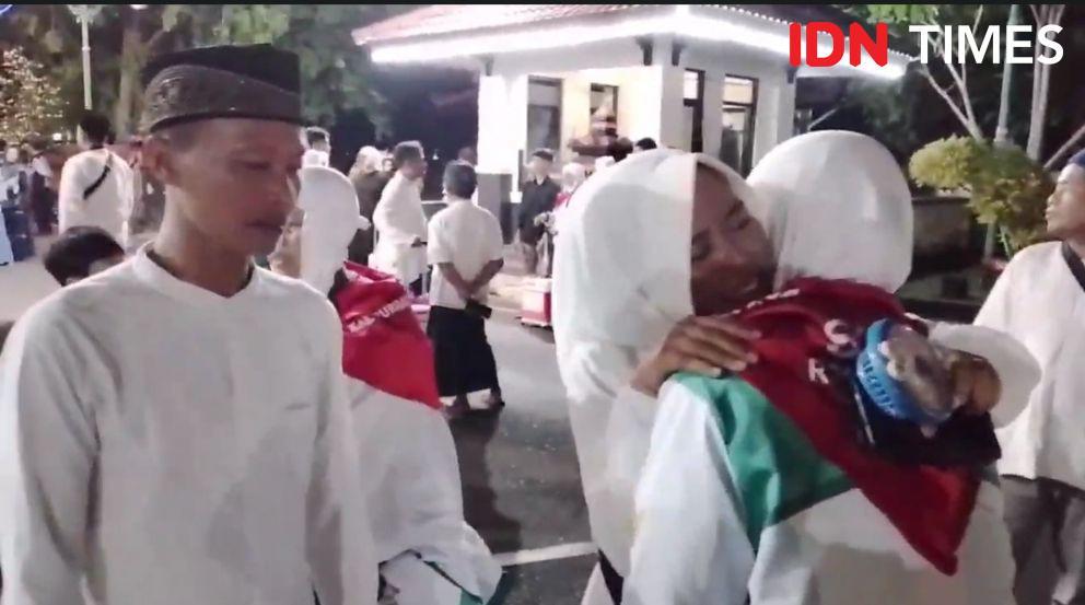 382 Calon Haji Purbalingga Berangkat ke Tanah Suci