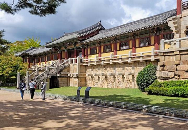potret Kuil Bulguksa (commons.wikimedia.org/Bernard Gagnon)