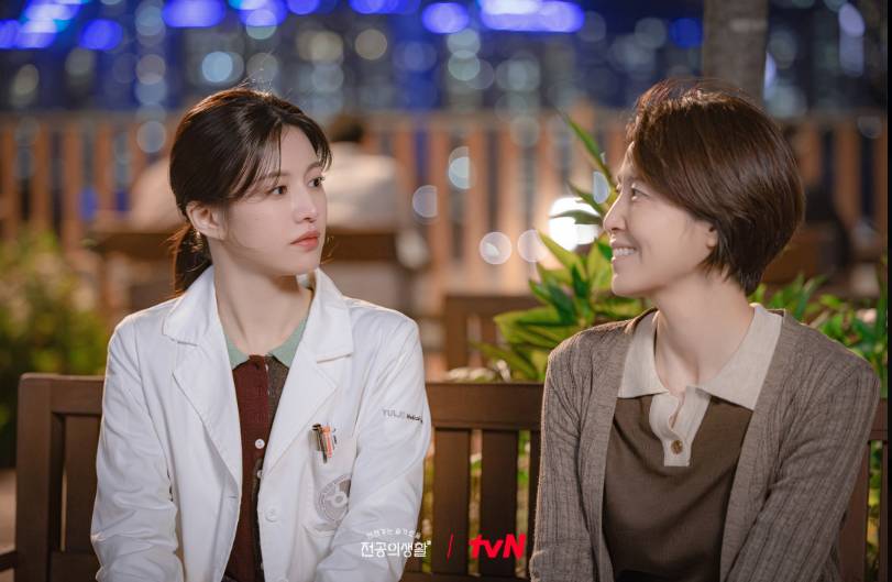 cuplikan drama Resident Playbook (dok. tvN/Resident Playbook)