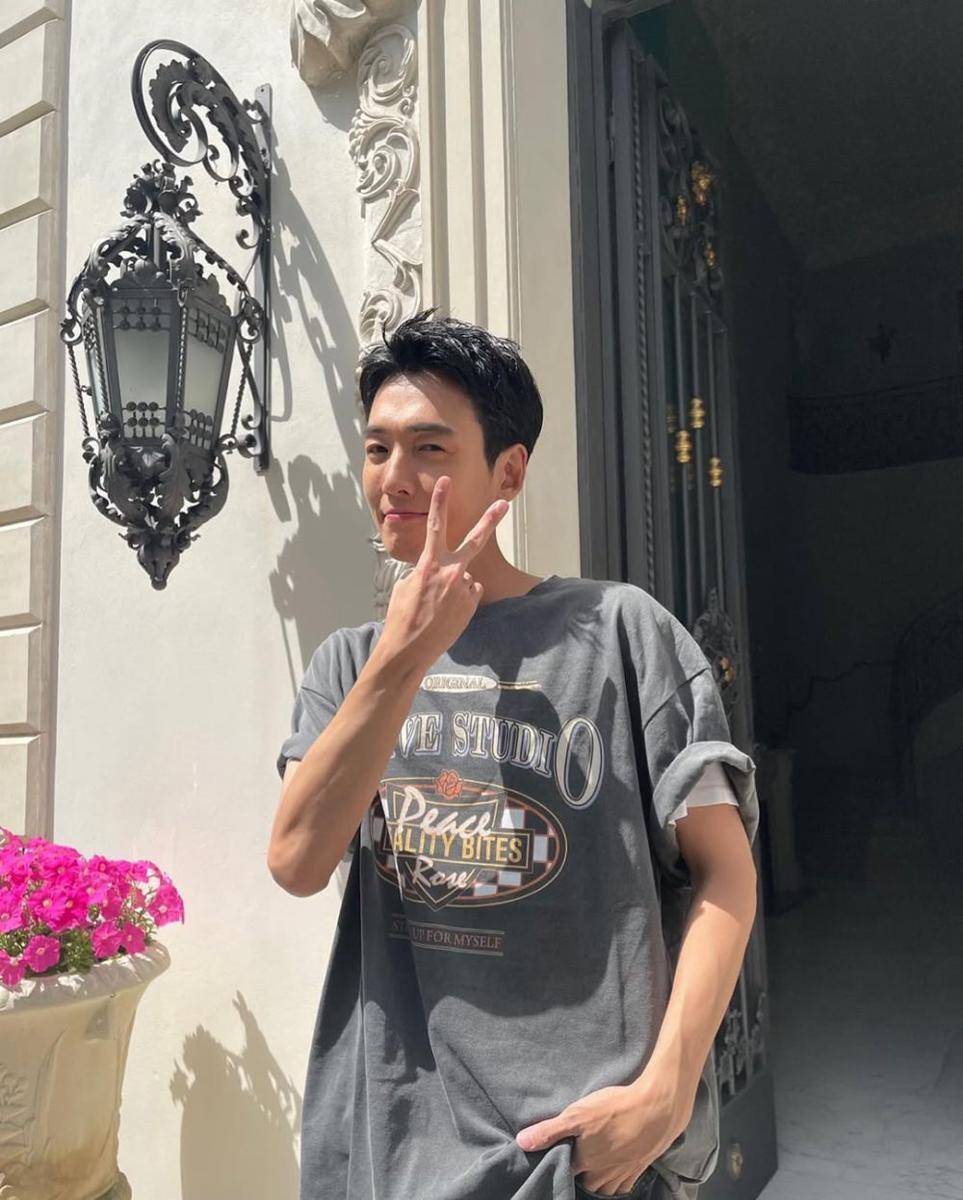 potret Jung Kyung Ho (instagram.com/jstar_allallj)