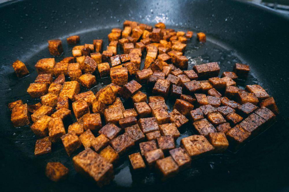 ilustrasi memasak tahu (pixabay.com/Martin Staffa)