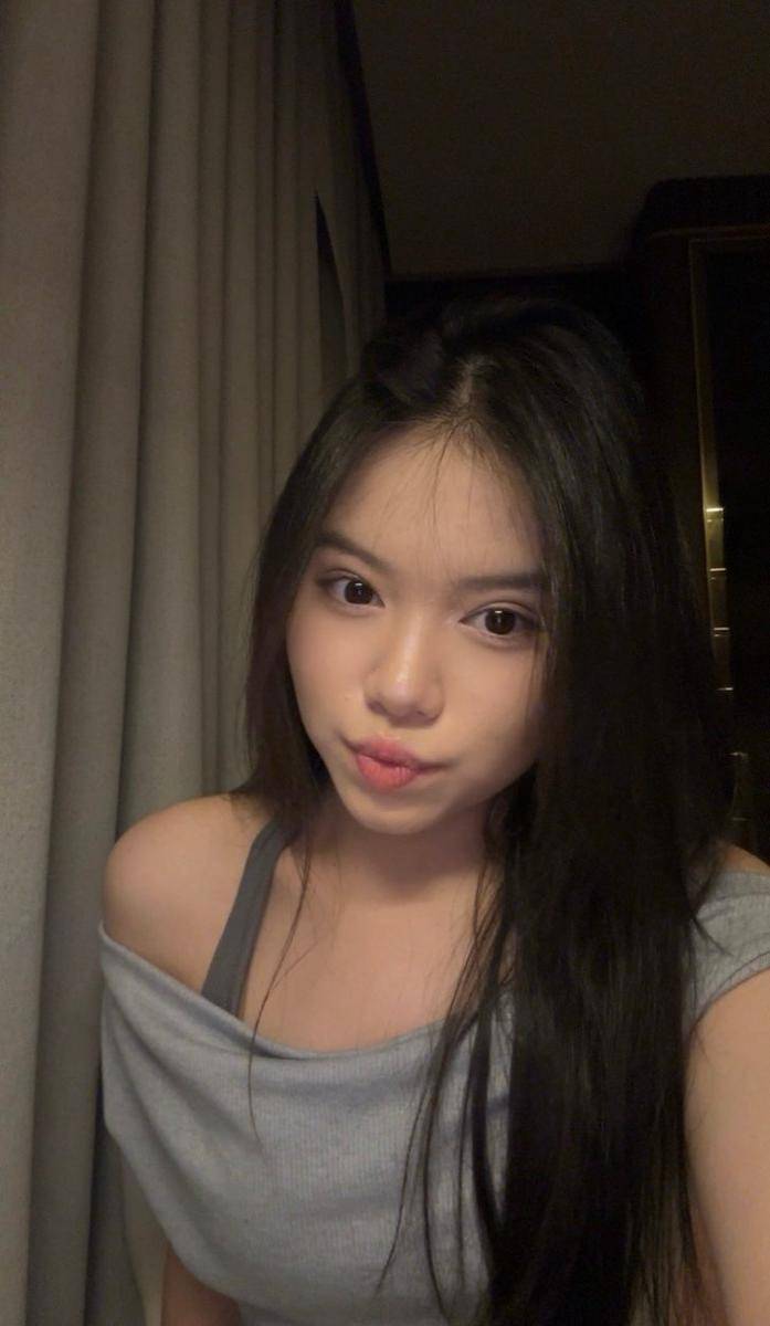Moreen JKT48 (x.com/Moreen_JKT48)