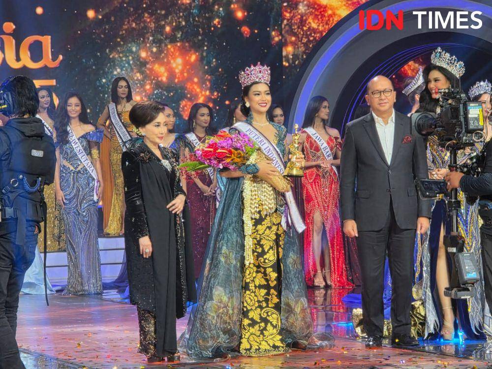 Firsta Yufi Amarta Putri, Puteri Indonesia Jawa Timur 2025 berhasil raih gelar Puteri Indonesia 2025. (IDN Times/M. Tarmizi Murdianto)