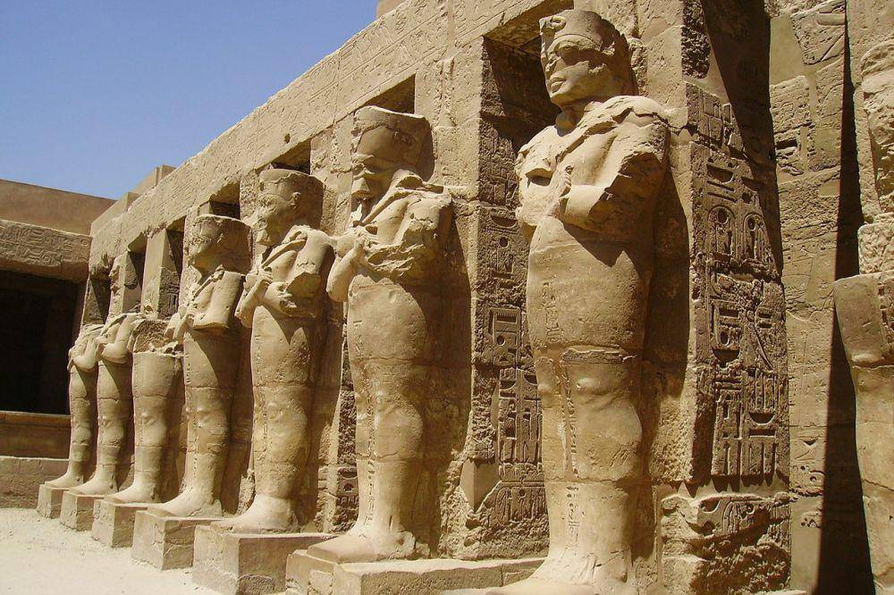 Kuil Karnak di Luxor, Mesir (commons.wikimedia.org/Tizianok)