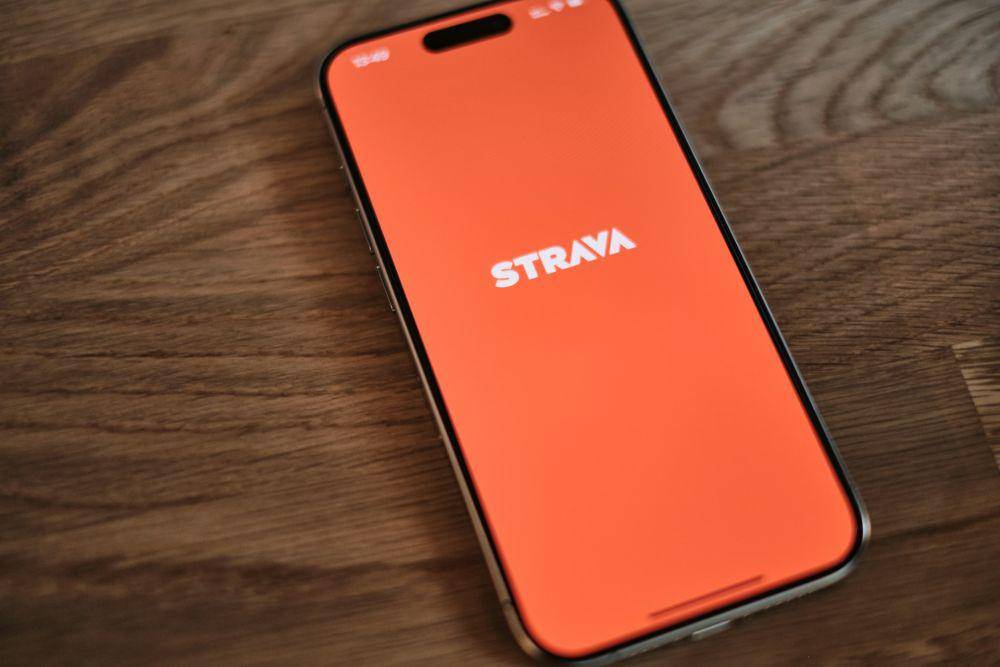 Aplikasi Strava. (unsplash.com/@appshunter)