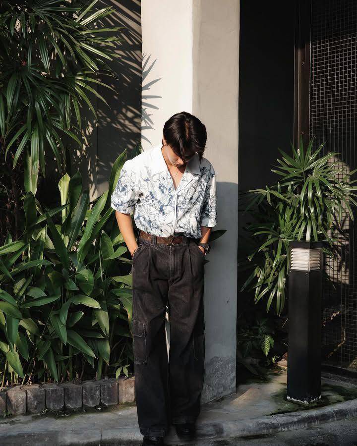 styling celana cargo ala Fort Thitipong (Instagram.com/fortfts)