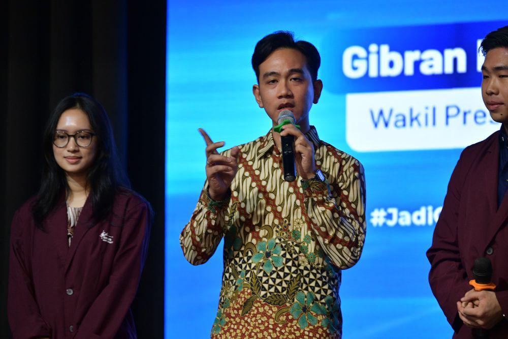 Lenis Kogoya Ingin Ajak Gibran ke Papua: Harus Tiru Pak Jokowi
