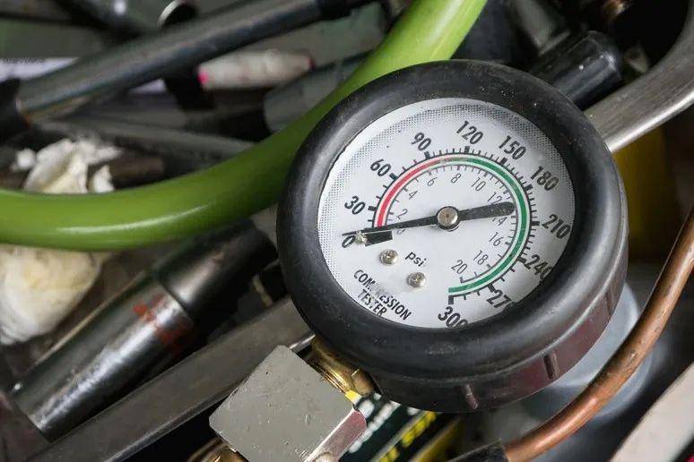 Ilustrasi compression tester (Suzuki)